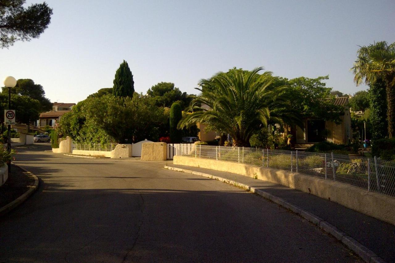 Superb Apartment With Balcony Near The Beach Saint-Raphaël Esterno foto